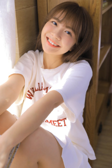 开叉开襟乳液飙升